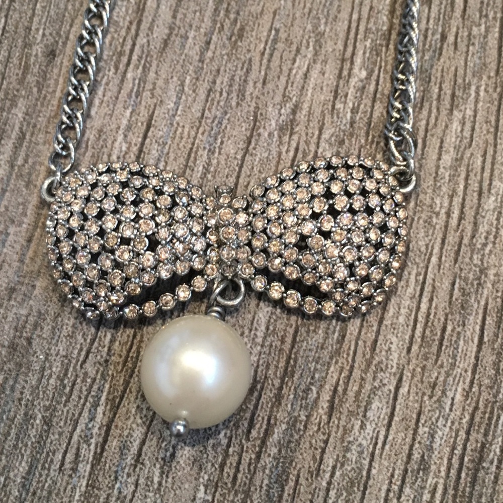Ann Taylor Loft pave bow necklace with pearl drop